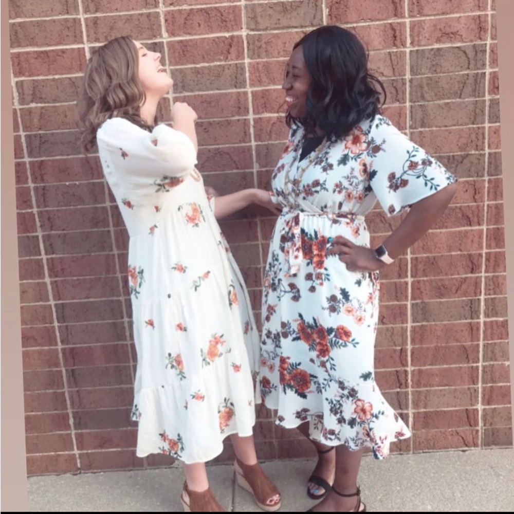 White and Red Scoop Neck Sundress for Wedding Guest